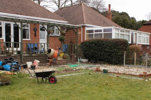Understand the importance of boundary walls Raunds contact Jason edworthy party wall surveyors today!